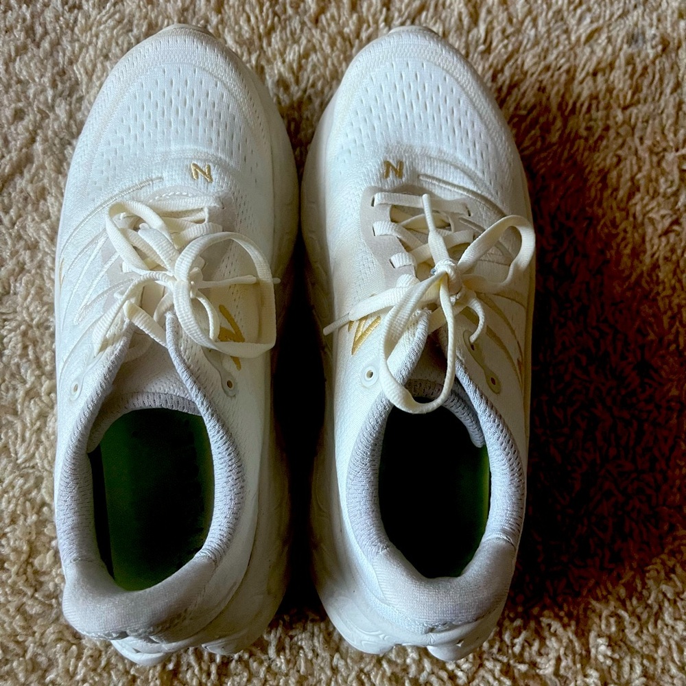 New Balance More v4